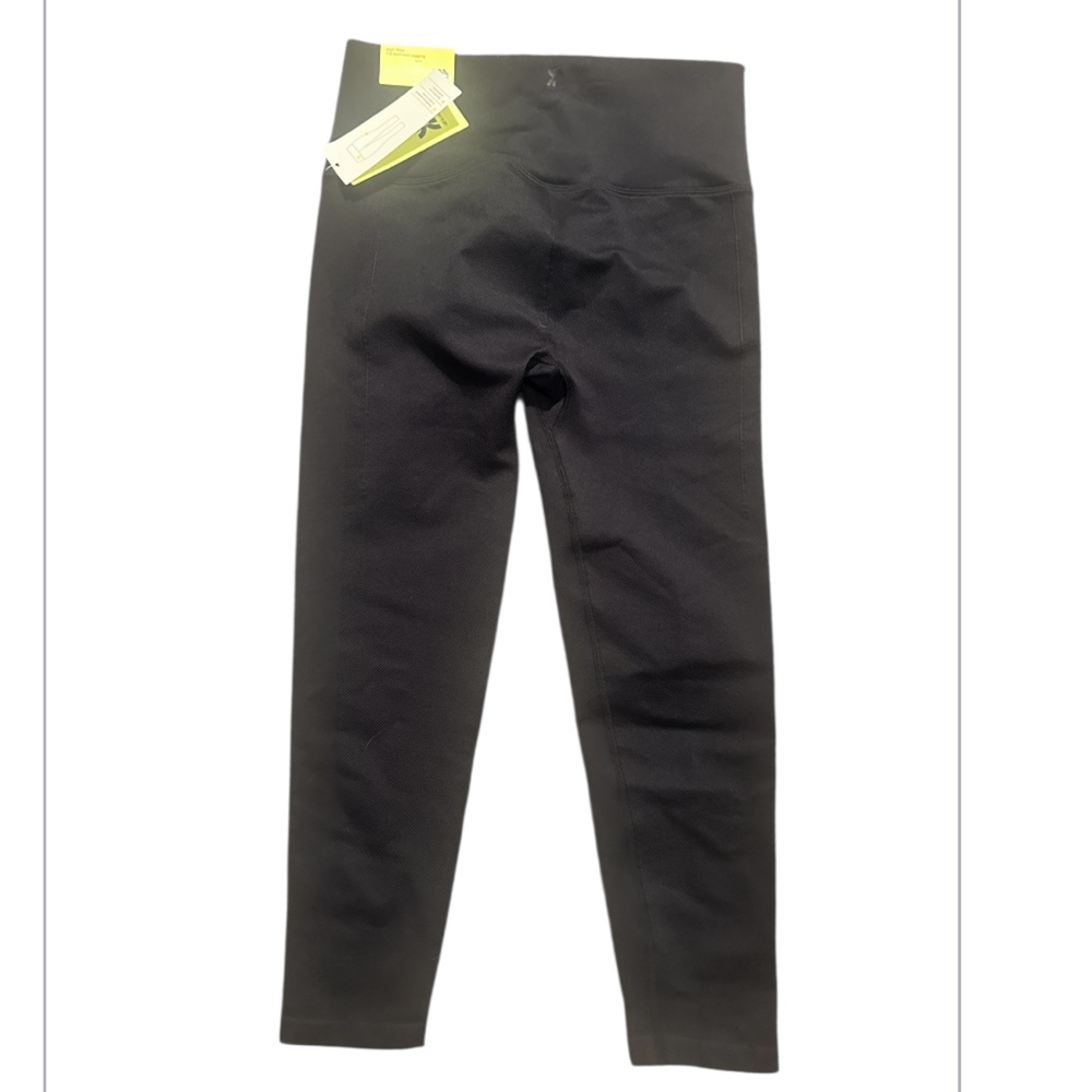 All in Motion Black Seamless 7/8” Leggings  NWT Size Large - Picture 3 of 7